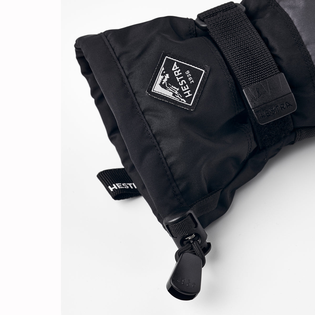 Hestra C-Zone Gauntlet Kids Ski Gloves (Black Grey)