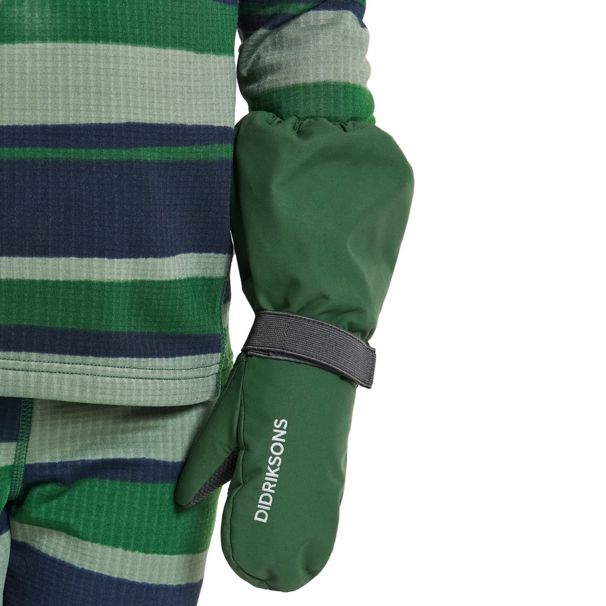 Green kids mittens with 'Didriksons' branding on a white background