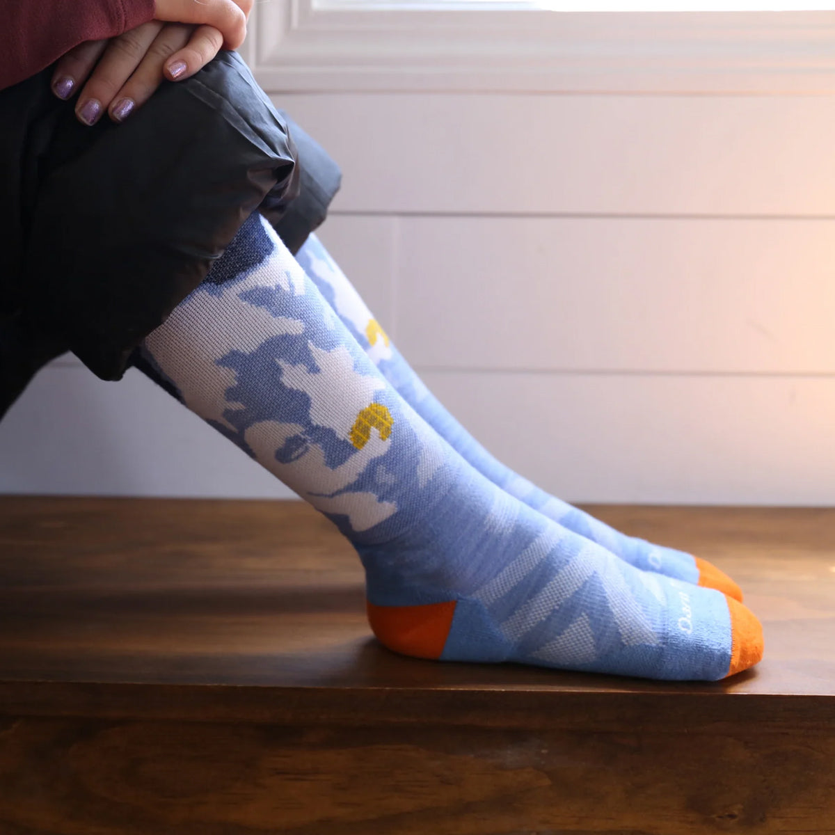 Darn Tough Kids Midweight Ski Socks (Little Yeti)